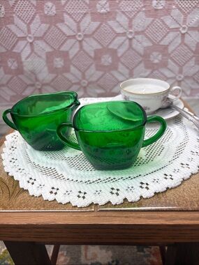 Vintage Emerald Green Glass Creamer & Sugar Set